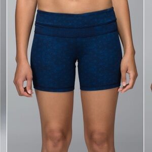 Lululemon Groove Short *Full-On Luon (Regular) | Size 4